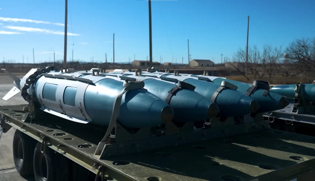 B-1 Lancer, bombardeiro supersônico