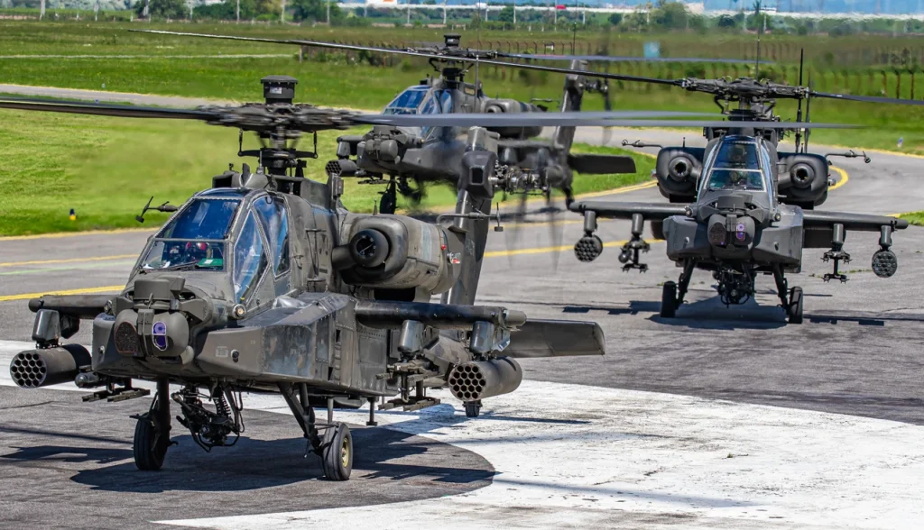helicóptero de ataque, AH-64 Apache, armamento militar