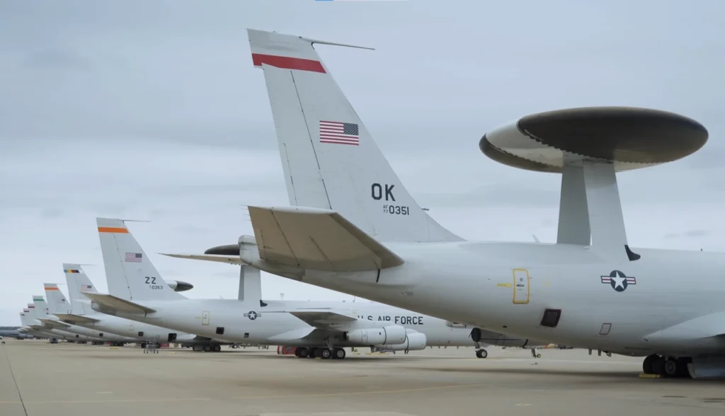 Por Dentro do E-3 Sentry: O Avião que Vê 400 km Além do Horizonte