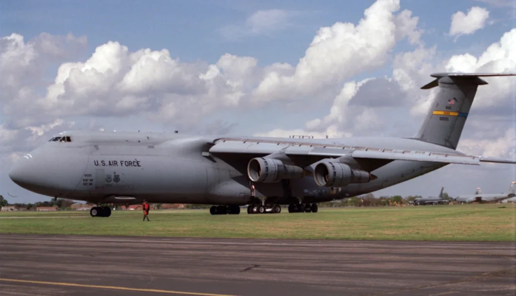 C-5M Super Galaxy: A Engenharia por Trás do Maior Avião da USAF