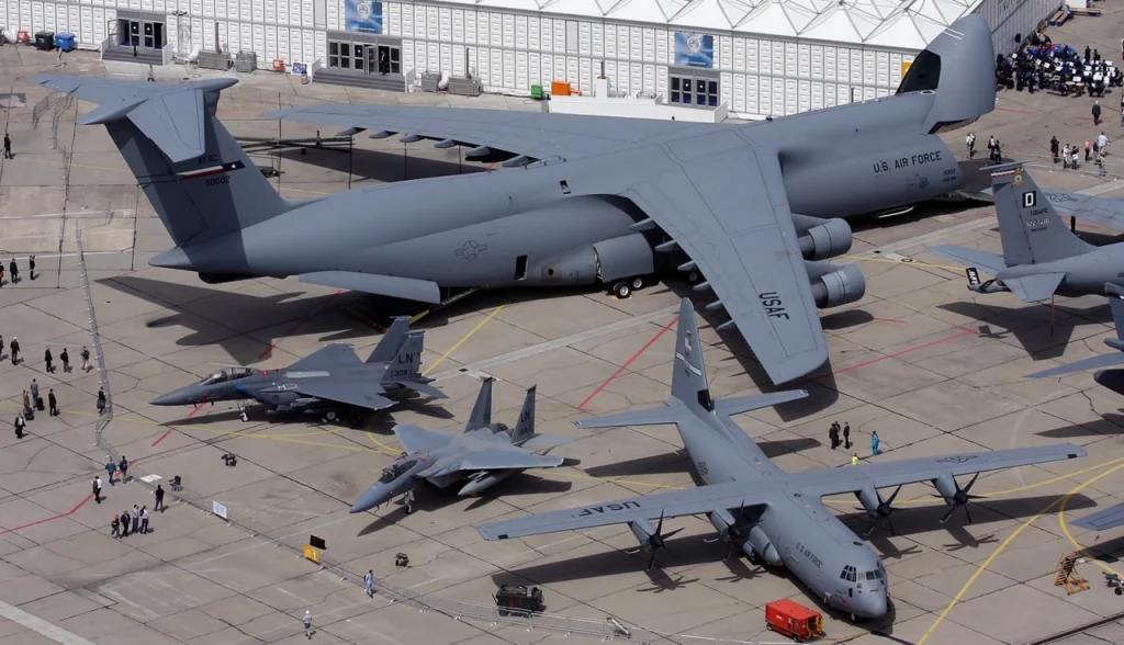 C-5M Super Galaxy: A Engenharia por Trás do Maior Avião da USAF