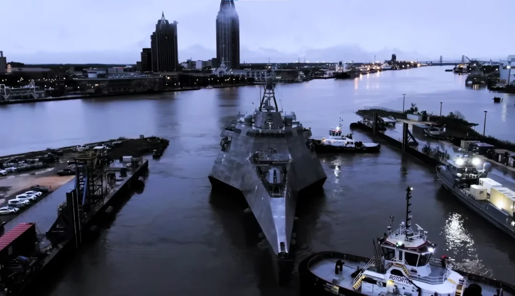 USS Savannah LCS-28: A Fragata Trimarã de 47 Nós que Revoluciona a Guerra Costeira