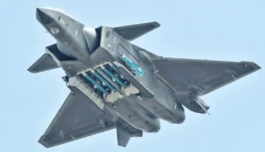 J-20 Mighty Dragon: O caça furtivo que colocou a China no mesmo nível dos EUA no ar
