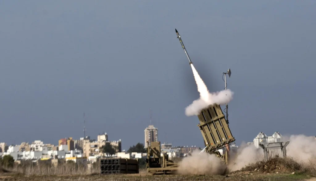 Por Dentro do Iron Dome: Radar, IA e a Decisão de Interceptar em Segundos