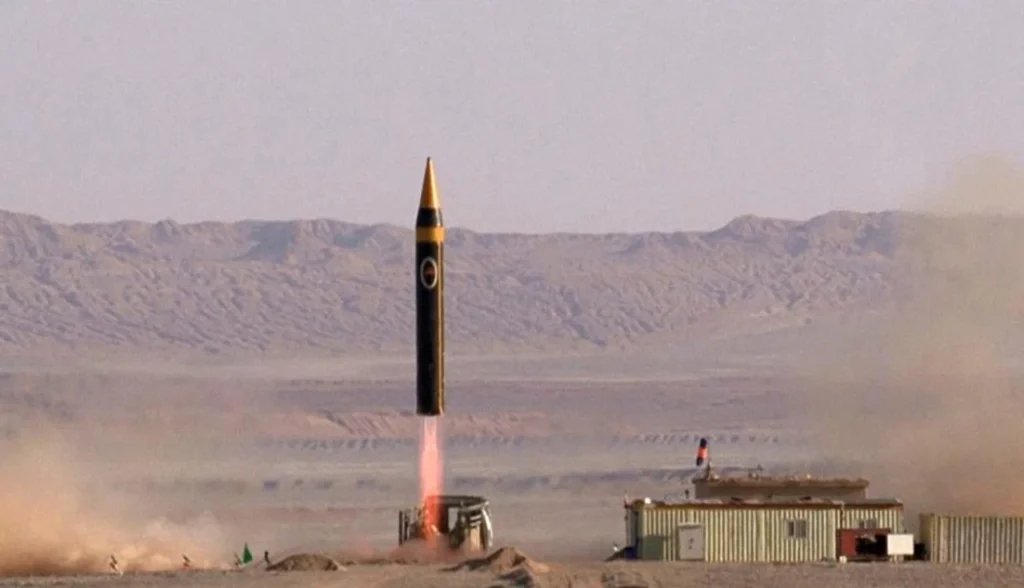 Khorramshahr-4: o míssil balístico iraniano com 2.000 km de alcance e ogiva de 1,5 tonelada