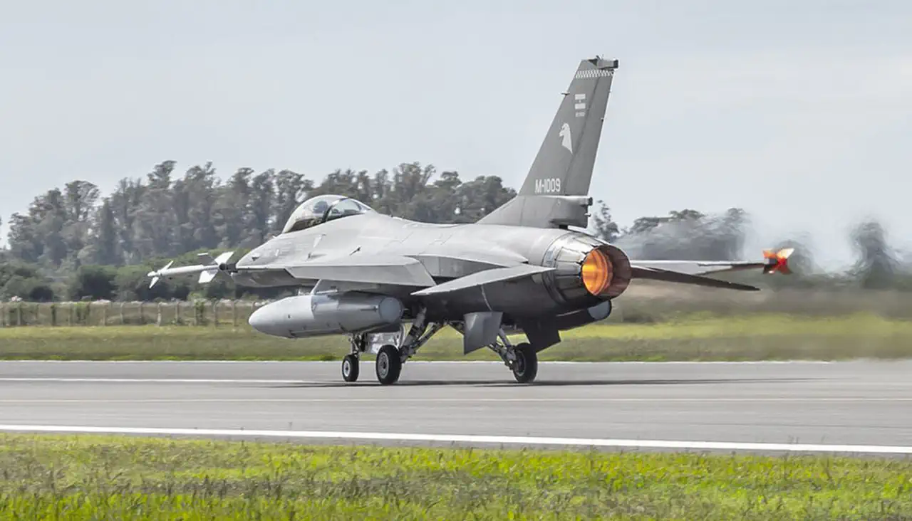 F-16 Fighting Falcon