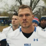 Comédia esportiva com Alan Ritchson está disponível gratuitamente no Youtube